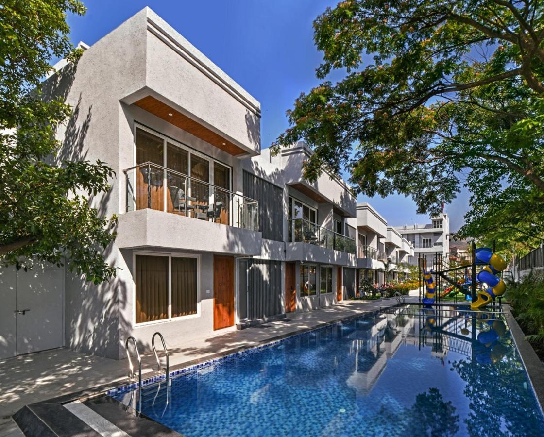Meritas Aura Resort Лонавала Экстерьер фото